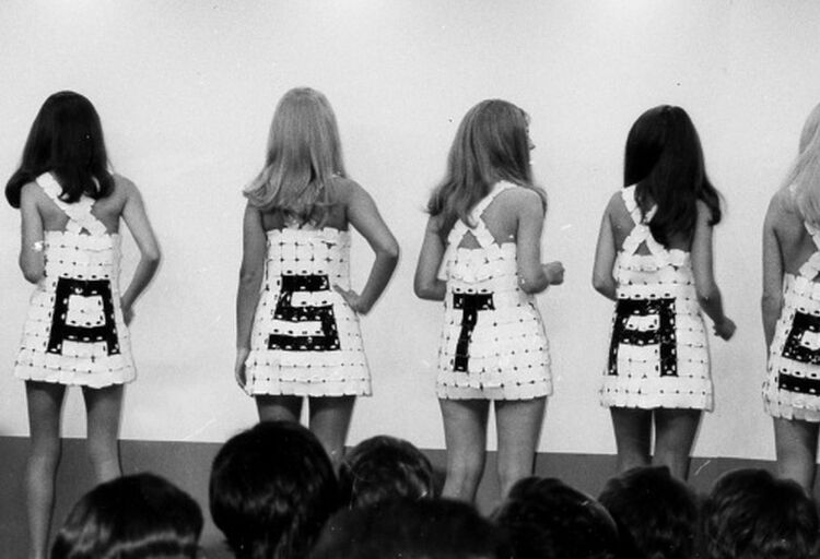 retro image of Kerastase girls