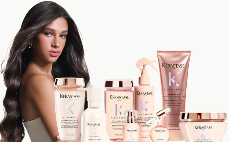 Kerastase Symbiose model with cellular anti-dandruff products
