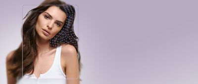 Emily Ratajakowski Kerastase online diagnostic quiz